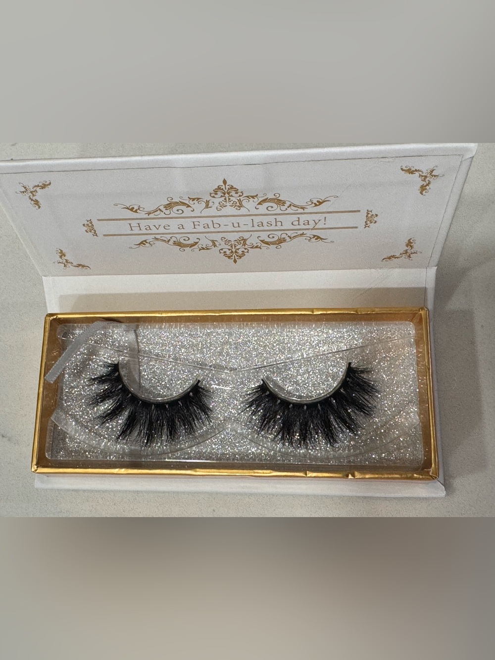 Luxurious Black Faux Mink Lashes - Voluminous Flutter